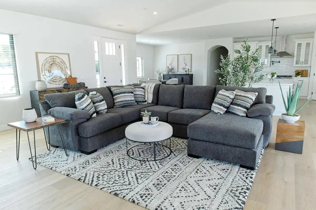 Bermuda Tux Loveseat Chaise Sectional